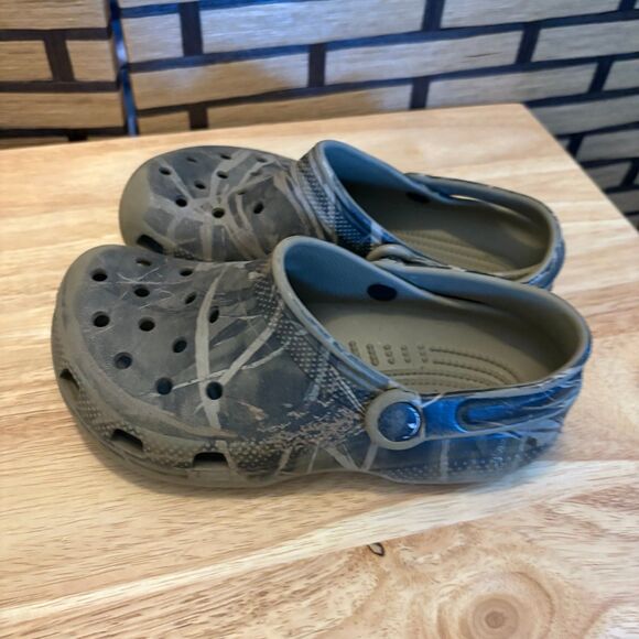 Crocs Camo Clogs Size  J1 - Picture 2 of 8